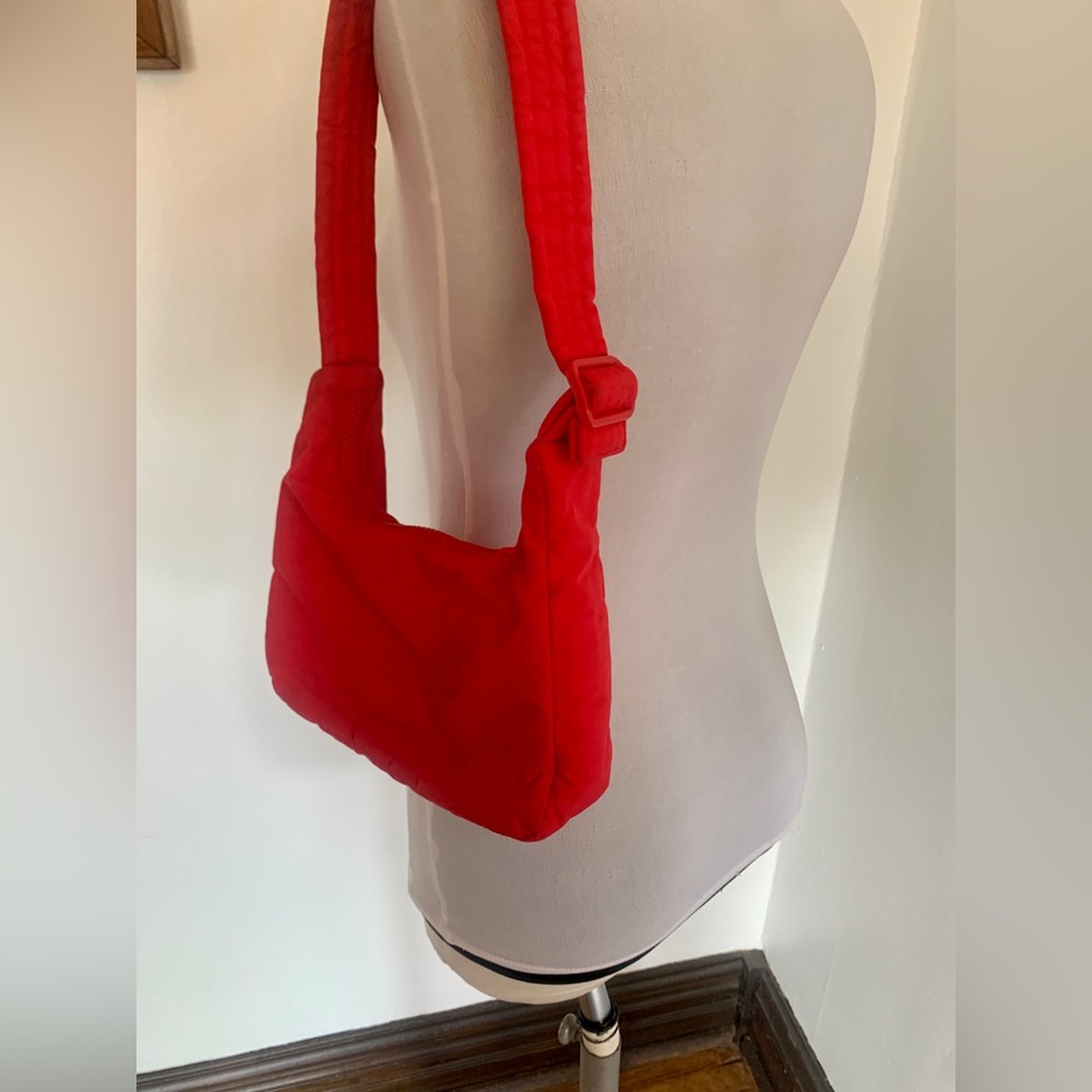 Baggu Mini Nylon Shoulder Bag Candy Apple Red Slouchy Hobo Travel Buckle - Picture 14 of 16